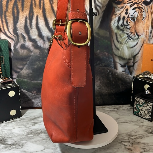 🍁Coach Originals 1941 Archive  Duffle/Crossbody Glove tanned Leather Red /Orange - Picture 6 of 17
